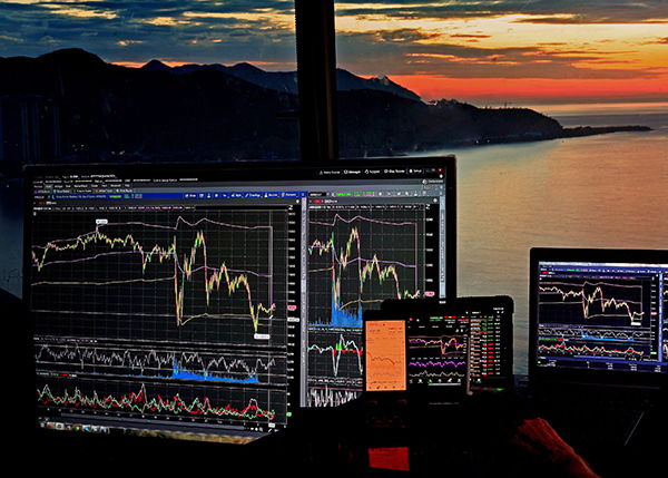 Carbon staying high on speculative buying, testing EUR80 level