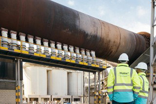 Molins unveils low-CO2 cement using activated clay