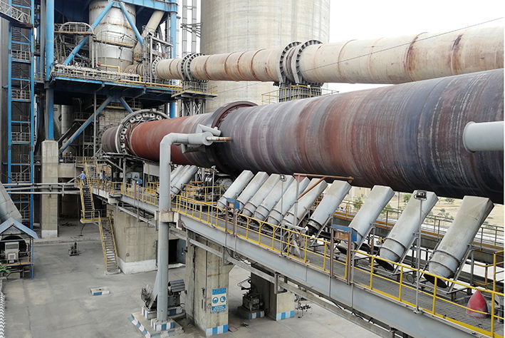 Pakistan's cement dispatches edge up in December