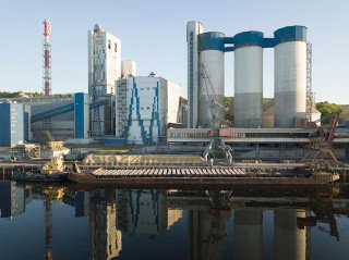 Iranian cement imports to Russia rise as local plants suspend operations