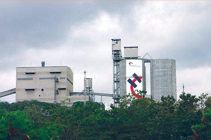 Bacnotan LGU defends local cement plant