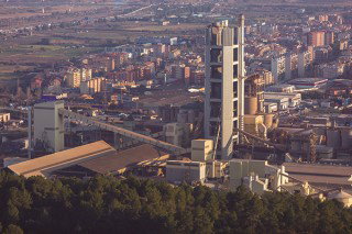 Spanish cement demand drops 7% in 5M26