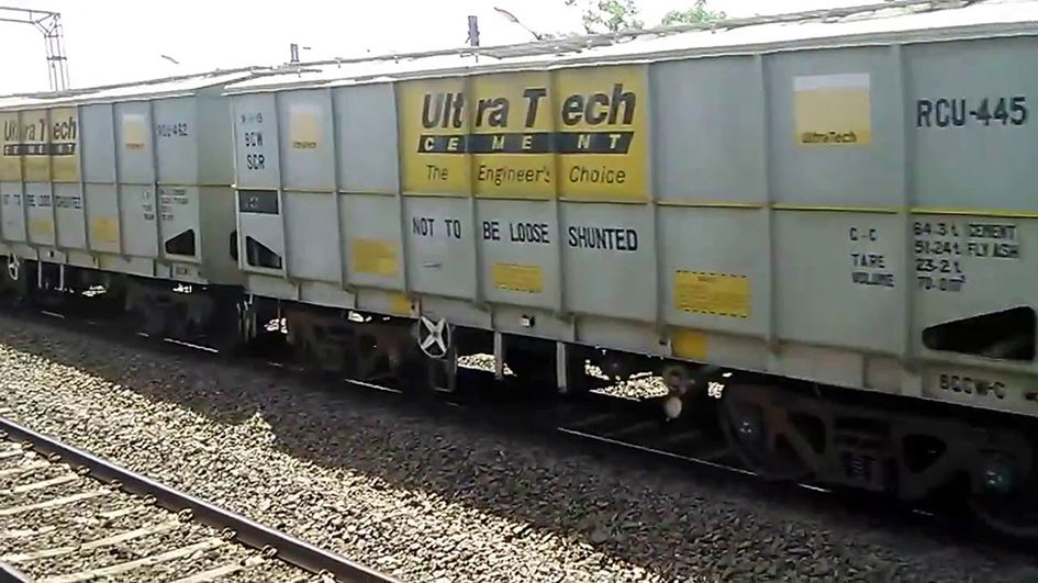 Indian cement producers race for efficient transport 