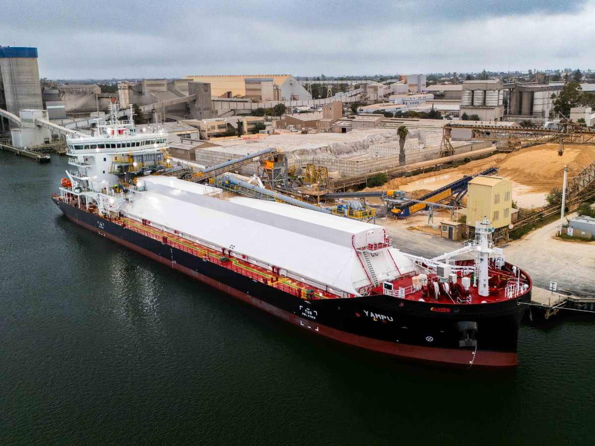 Adbri strengthens cement supply chain with battery-powered carrier