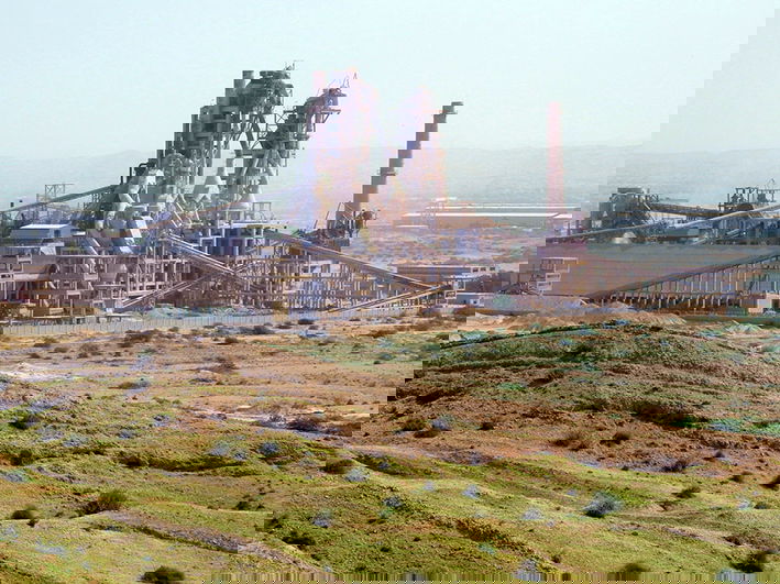 Pak-Afghan border tension impacts cement exports in November 2025